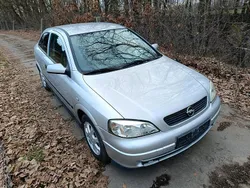Silber Gebraucht 2002 Opel Astra Kleinwagen | 2.999 € (Teuer)
