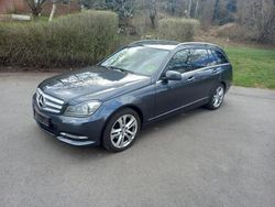 Grau Gebraucht 2014 Mercedes C200 Kombi | 9.400 €