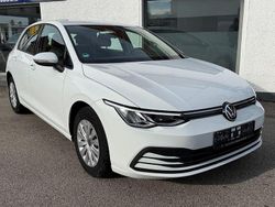 Weiß Gebraucht 2021 VW Golf VIII Limousine | 16.990 € (Guter Preis)