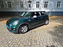 Grün Gebraucht 2015 Mini ONE Kleinwagen | 8.600 € (Fairer Preis)