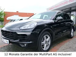Tiefschwarzmetallic Gebraucht 2016 Porsche Cayenne SUV | 31.890 € (Fairer Preis)