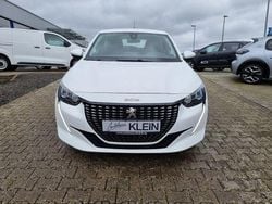 Weiß Gebraucht 2022 Peugeot 208 Kleinwagen | 15.490 € (Guter Preis)