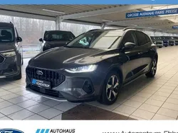 Grau Gebraucht 2023 Ford Focus Active X Limousine | 24.876 € (Guter Preis)