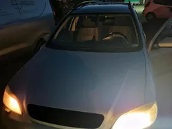 Silber Gebraucht 2000 Opel Astra Kombi | 2.500 €