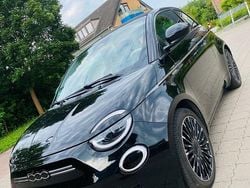 Schwarz Gebraucht 2023 Fiat 500e La Prima Cabrio | 19.999 € (Guter Preis)
