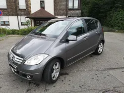 Grau Gebraucht 2011 Mercedes A180 Avantgarde Van / Kleinbus | 4.000 € (Superpreis)