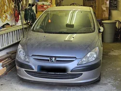 Silber Gebraucht 2002 Peugeot 307 Limousine | 550 € (Guter Preis)