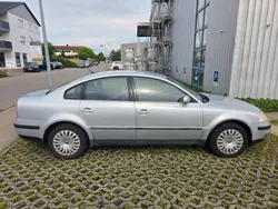 Silber Gebraucht 2001 VW Passat Basis Limousine | 1.300 € (Fairer Preis)