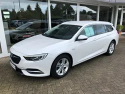 Weiß Gebraucht 2019 Opel Insignia Innovation Kombi | 18.990 € (Etwas zu teuer)