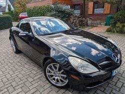 Schwarz Gebraucht 2006 Mercedes SLK350 Cabrio | 7.999 €