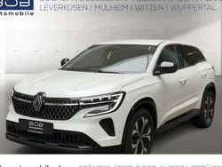 Perlmuttweiß metall (weiß) Gebraucht 2024 Renault Austral Techno SUV | 30.980 € (Fairer Preis)