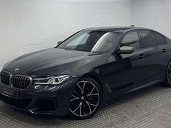 Grau Gebraucht 2022 BMW M550 Shadowline Limousine | 48.800 € (Superpreis)