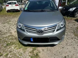 Silber Gebraucht 2012 Toyota Avensis Executive Limousine | 5.699 € (Fairer Preis)