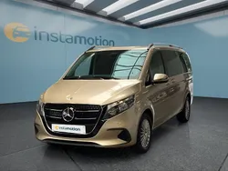 Gold Gebraucht 2024 Mercedes V220 Van / Kleinbus | 57.049 € (Teuer)