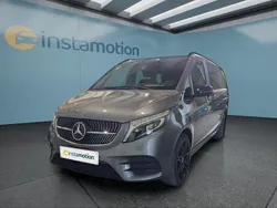 Grau Gebraucht 2021 Mercedes V220 Van / Kleinbus | 59.099 €