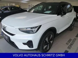 Crystal white pearl Gebraucht 2024 Volvo XC40 Plus SUV | 46.450 € (Etwas zu teuer)