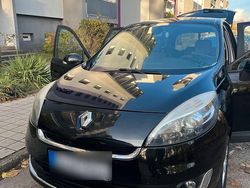 Schwarz Gebraucht 2012 Renault Mégane III Van / Kleinbus | 5.200 € (Fairer Preis)