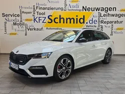 Moonweiss metallic Gebraucht 2024 Skoda Octavia RS Kombi | 44.900 € (Etwas zu teuer)