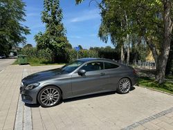 Grau Gebraucht 2016 Mercedes C200 AMG line Coupé | 25.200 € (Fairer Preis)