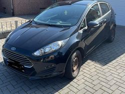 Schwarz Gebraucht 2014 Ford Fiesta Kleinwagen | 3.999 €