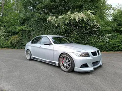 Silber Gebraucht 2006 BMW 330 Limousine | 17.500 €