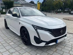 Weiß Gebraucht 2022 Peugeot 308 GT Limousine | 26.990 € (Fairer Preis)