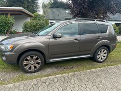 Braun Gebraucht 2011 Mitsubishi Outlander SUV | 5.000 € (Guter Preis)