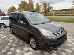 Gebraucht 2016 Citroën Berlingo Shine Van / Kleinbus | 8.990 € (Fairer Preis)