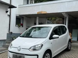 Weiß Gebraucht 2016 VW up! Kleinwagen | 2.400 €