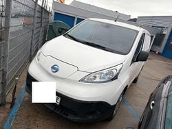 Weiß Gebraucht 2016 Nissan e-NV200 Premium Edition Van / Kleinbus | 11.250 € (Teuer)