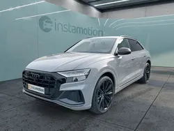 Grau Gebraucht 2022 Audi Q8 SUV | 81.870 €