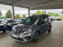 Grau Gebraucht 2024 Renault Kangoo Techno Van / Kleinbus | 34.881 € (Etwas zu teuer)