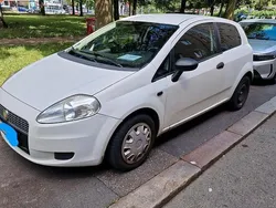 Weiß Gebraucht 2009 Fiat Punto Kleinwagen | 1.950 € (Fairer Preis)