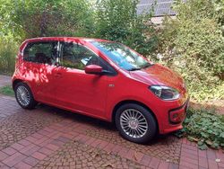 Rot Gebraucht 2013 VW up! high up! Kleinwagen | 4.900 € (Guter Preis)