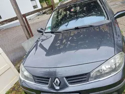 Grau Gebraucht 2006 Renault Laguna GrandTour Initiale Kombi | 1.500 € (Fairer Preis)