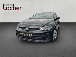Deep black perleffekt Gebraucht 2024 VW Polo Life Limousine | 20.390 € (Guter Preis)