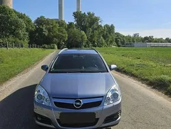 Grau Gebraucht 2006 Opel Vectra Edition Kombi | 5.700 €