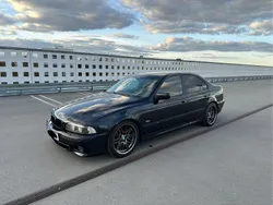 Schwarz Gebraucht 2003 BMW 525 M Sport Limousine | 9.900 €