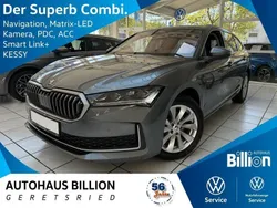 Graphitegrau metallic Neu 2025 Skoda Superb Selection Kombi | 38.990 € (Fairer Preis)