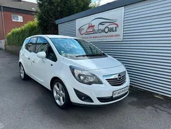 Weiß Gebraucht 2012 Opel Meriva Van / Kleinbus | 3.999 € (Etwas zu teuer)