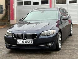 Blau Gebraucht 2011 BMW 530 Sport Line Kombi | 7.990 € (Superpreis)