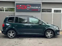 Grün Gebraucht 2013 VW Touran Comfortline Van / Kleinbus | 8.900 € (Guter Preis)