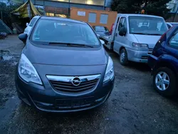 Karbongrau Gebraucht 2012 Opel Meriva Edition Van / Kleinbus | 2.390 € (Guter Preis)