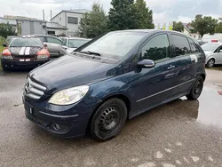 Blau Gebraucht 2006 Mercedes B180 Van / Kleinbus | 1.290 €