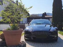 Aston Martin DB9