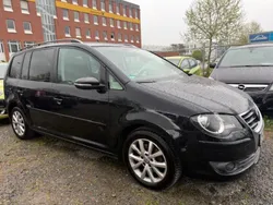 Schwarz Gebraucht 2009 VW Touran Freestyle Van / Kleinbus | 2.490 € (Superpreis)