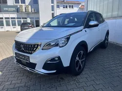 Weiß (metallic) Gebraucht 2018 Peugeot 3008 Crossway SUV | 16.990 € (Fairer Preis)