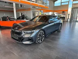Grau Gebraucht 2023 BMW 520 M Sport Limousine | 64.900 €