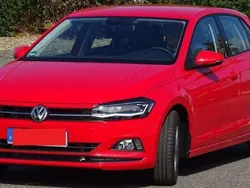 Rot Gebraucht 2018 VW Polo Highline Limousine | 13.500 € (Fairer Preis)