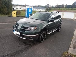 Grün Gebraucht 2003 Mitsubishi Outlander SUV | 3.250 € (Guter Preis)